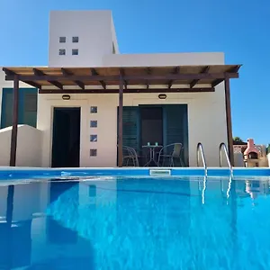 Con Piscina Cerca De Dunas De Holiday home Corralejo